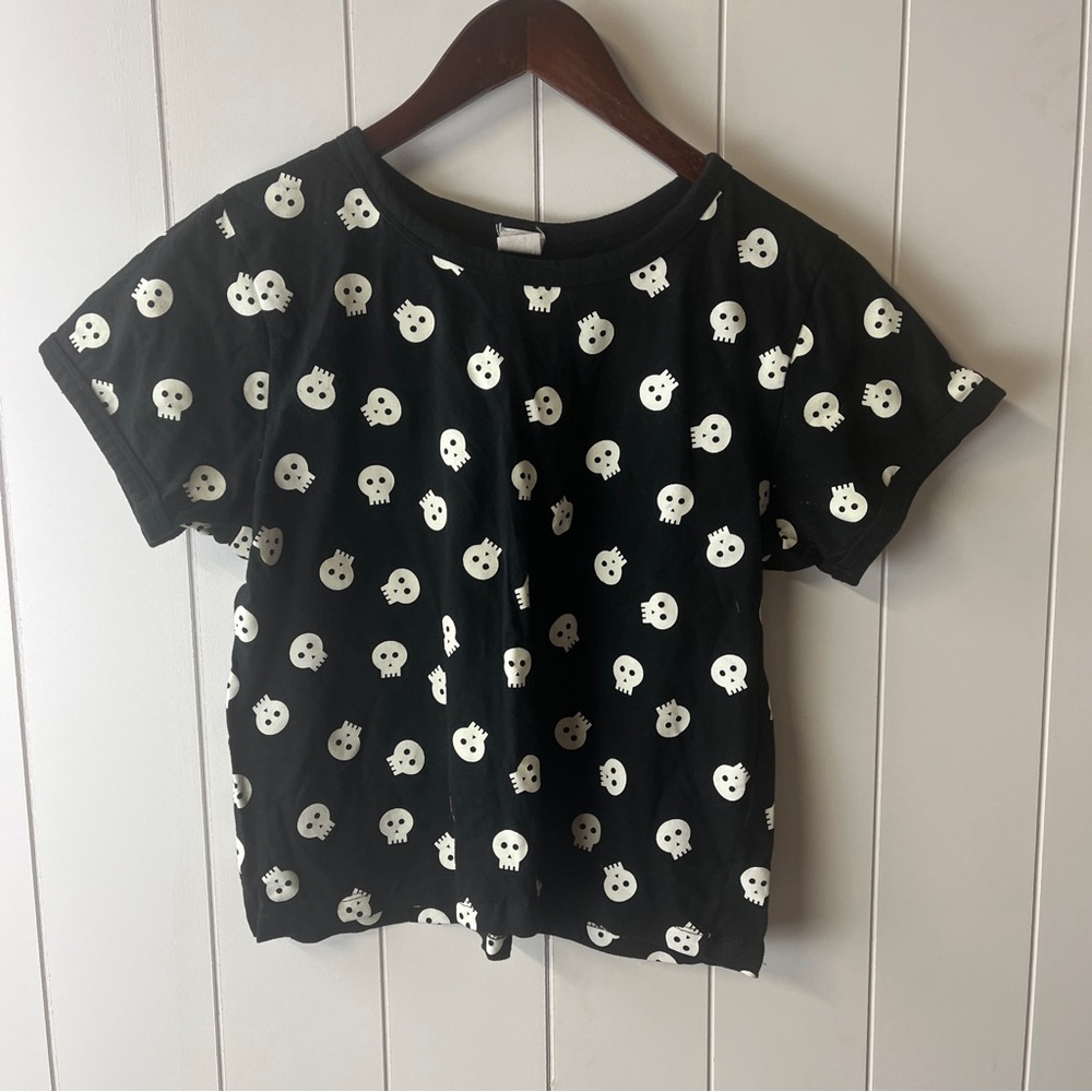 La Luna Black T-Shirt with Skull Print